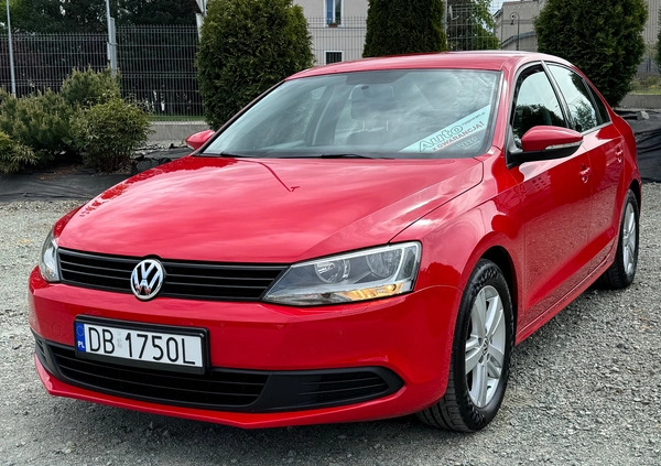 Volkswagen Jetta cena 24900 przebieg: 185000, rok produkcji 2011 z Kargowa małe 781